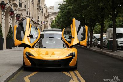 מקלארן P1